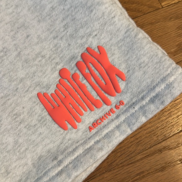 White Fox Shorts - Picture 2 of 4